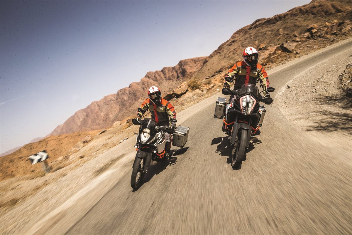 KTM 1290 S-ADV R_ KTM 1090 ADV R_Action 05