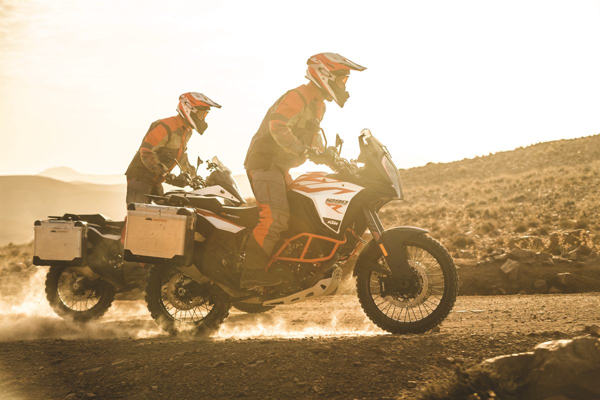 KTM 1290 S-ADV R_ KTM 1090 ADV R_Action 03