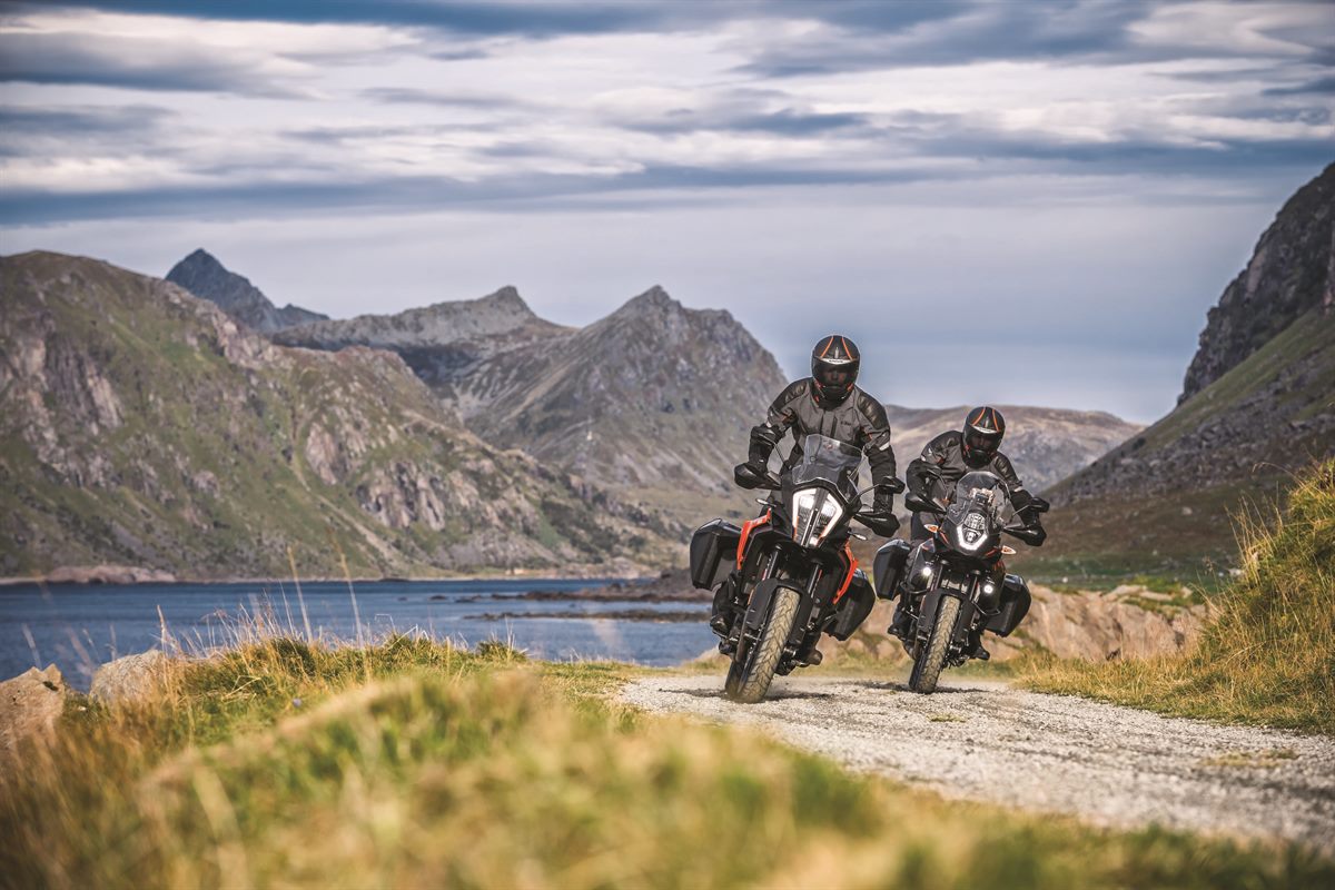 KTM 1090 ADV_KTM 1290 SADV S_Action 04