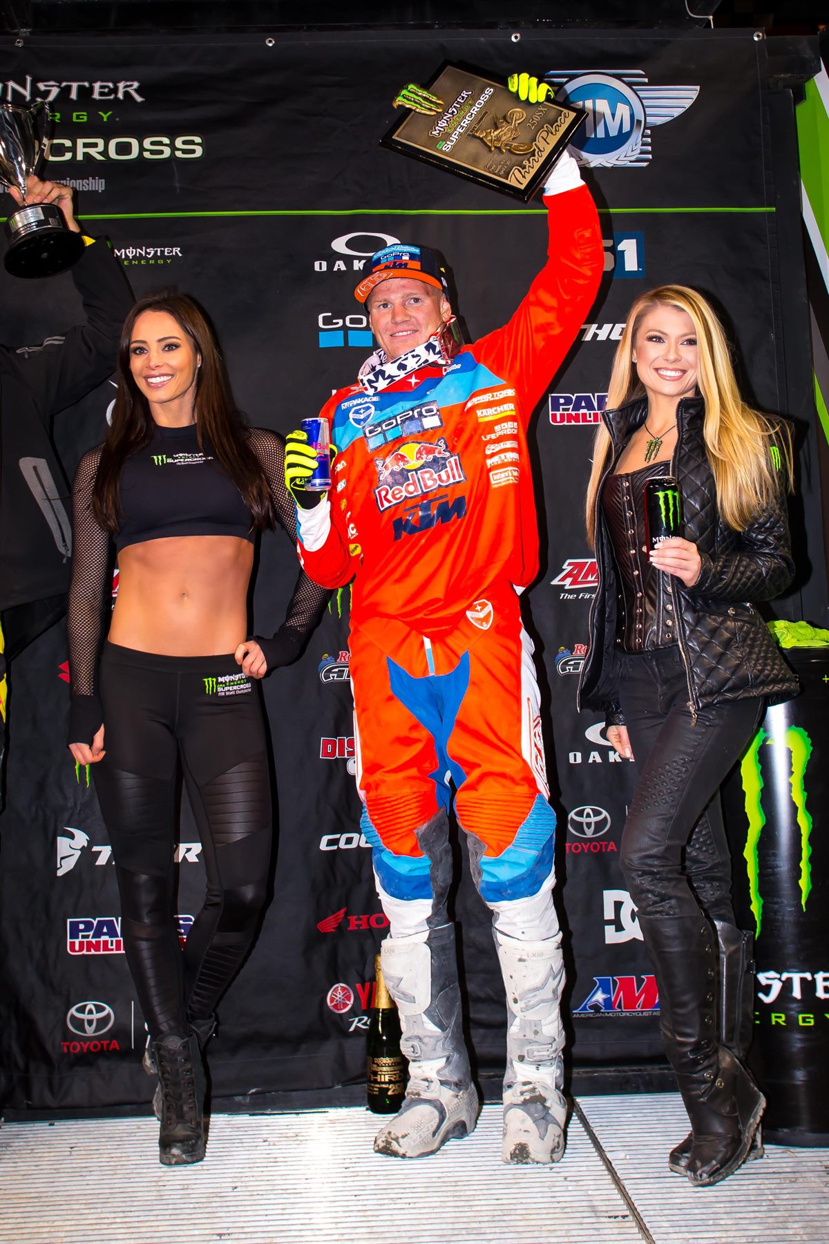 Mitchell Oldenburg Podium Seattle 2017
