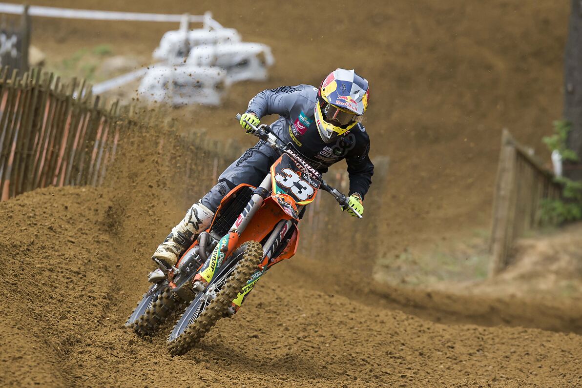 Josiah Natzke #33 MX2 Action 2