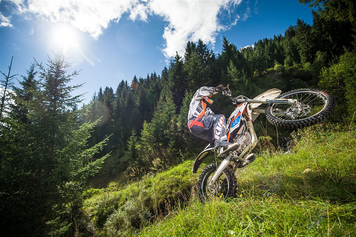 61818_KTM FREERIDE E-XC Action
