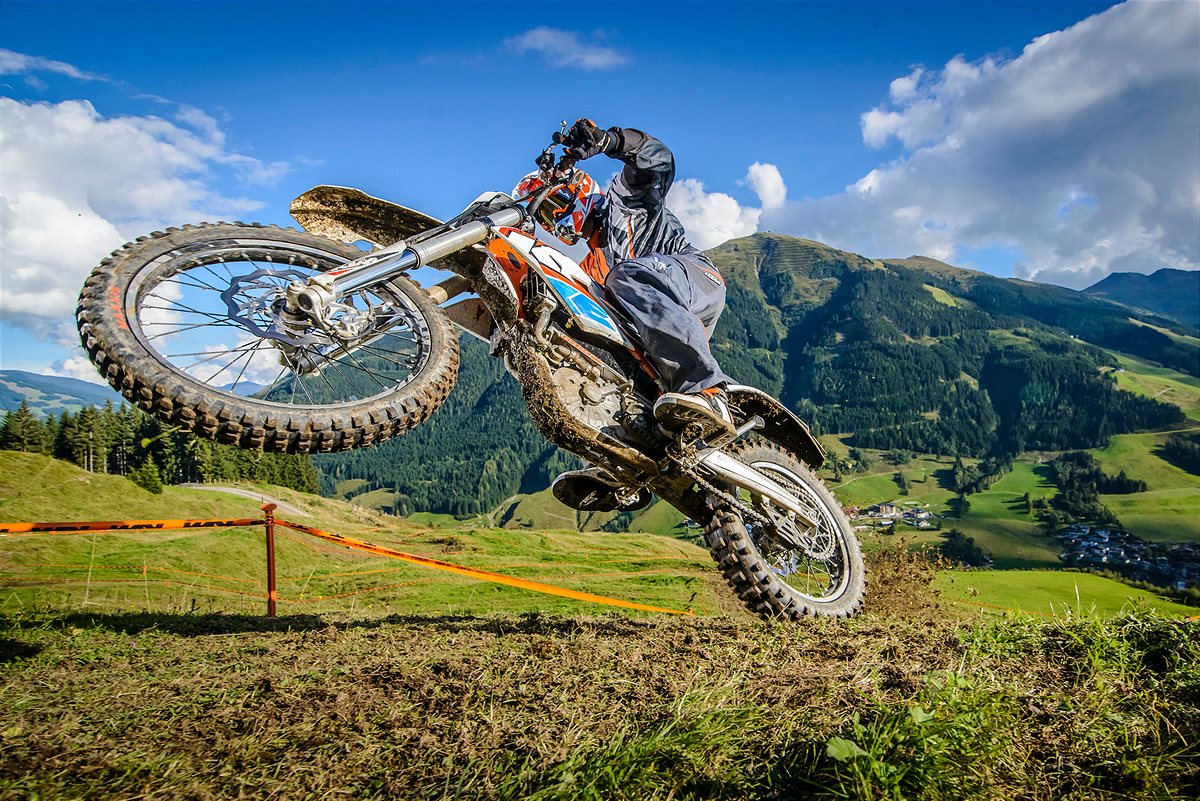 61760_KTM FREERIDE E-XC Action