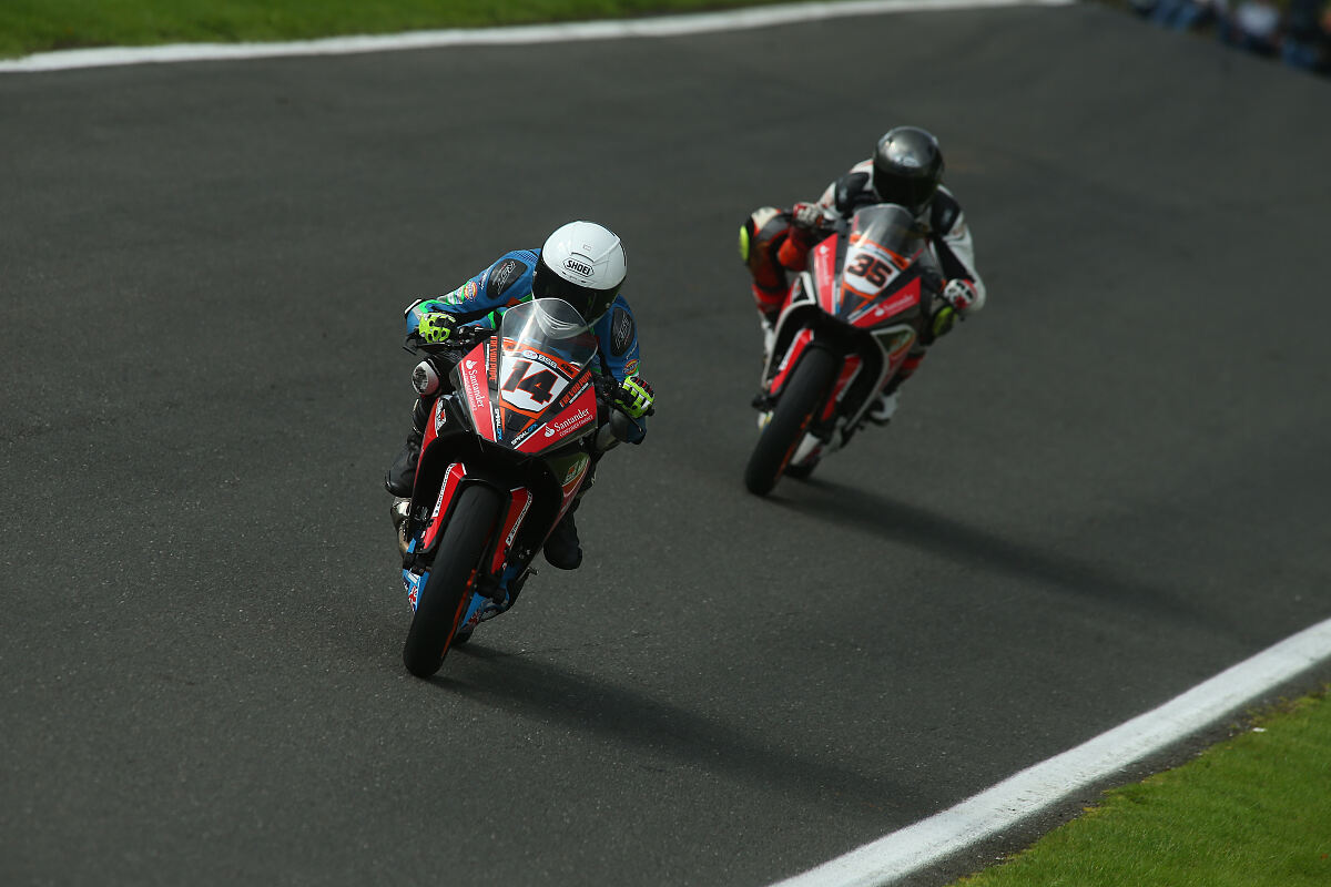 Nixon leads Hart