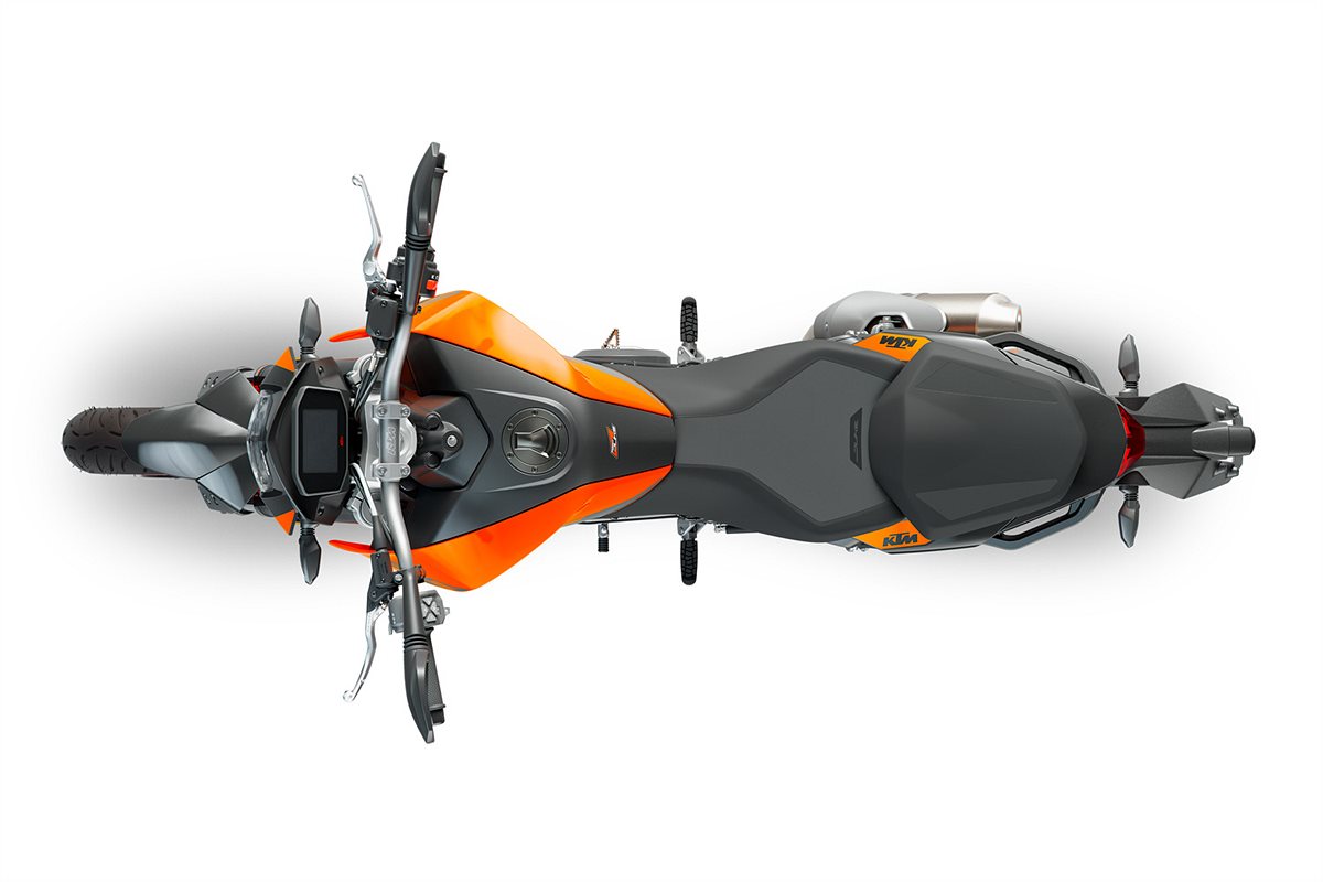 2018_KTM 690 DUKE top