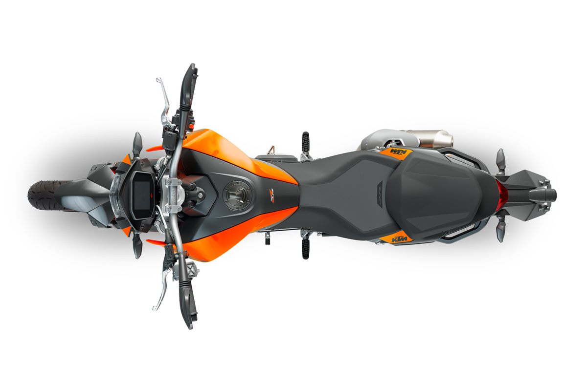 2018_KTM 690 DUKE top