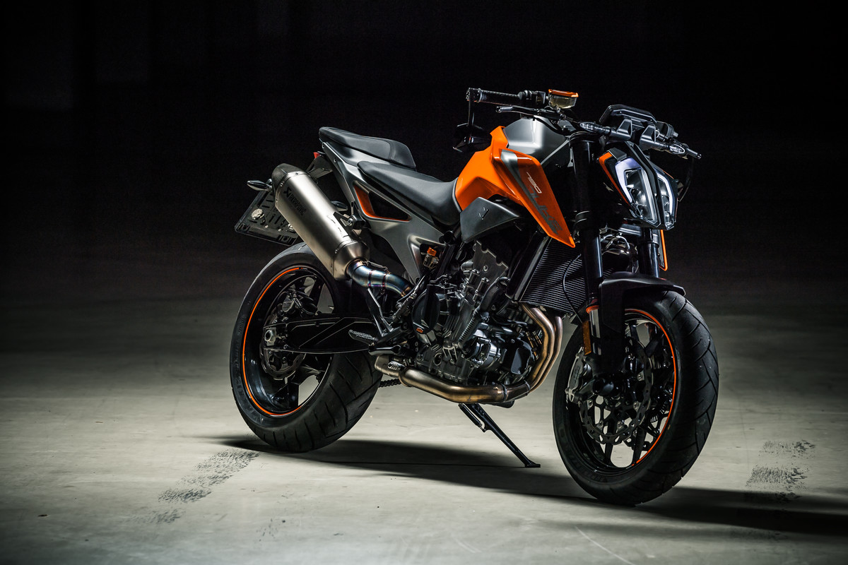 207293 KTM 790 DUKE MY 2018 
