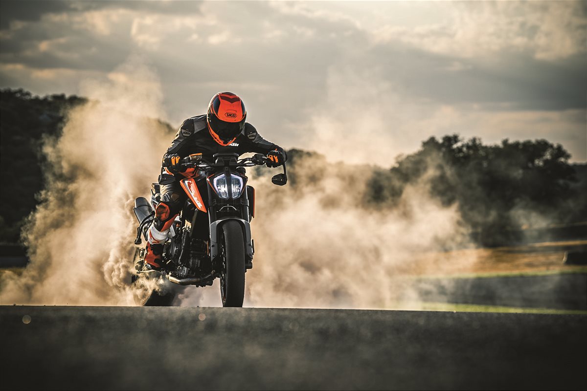KTM 790 DUKE 2018_Action 04