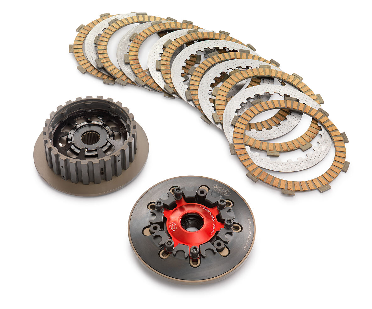 RC 390 R slipper clutch