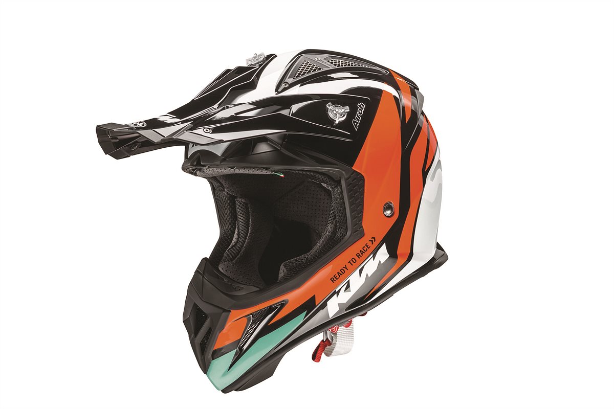 AIROH AVIATOR 2.2 HELMET BLACK_STUDIO