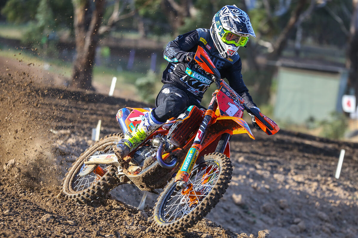 KTM Motocross Racing Team - KTM 250 SX-F - Egan Mastin