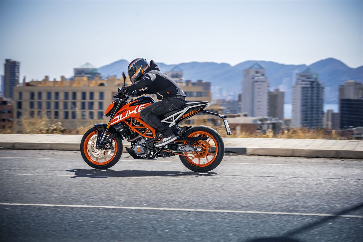 KTM 390 DUKE ABS - Nova Geração - 02