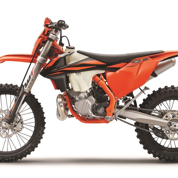 226249_KTM 250 XC-W TPI USA MY 2019 Studio