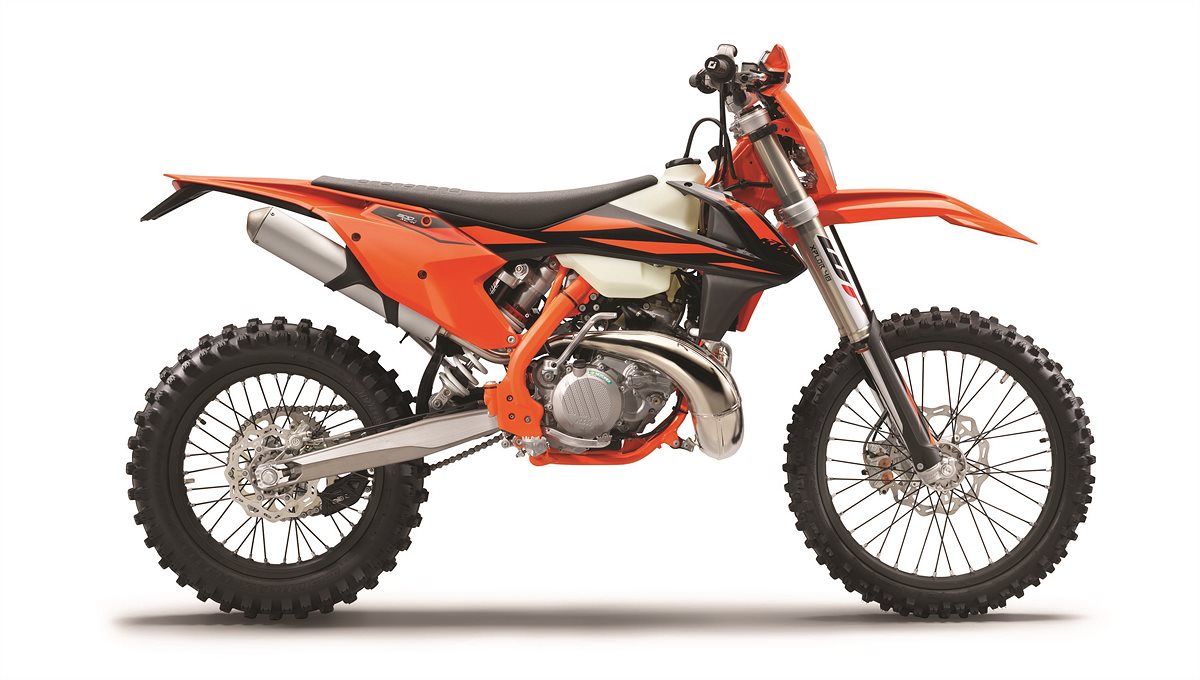 226254_KTM 300 XC-W USA MY 2019 Studio