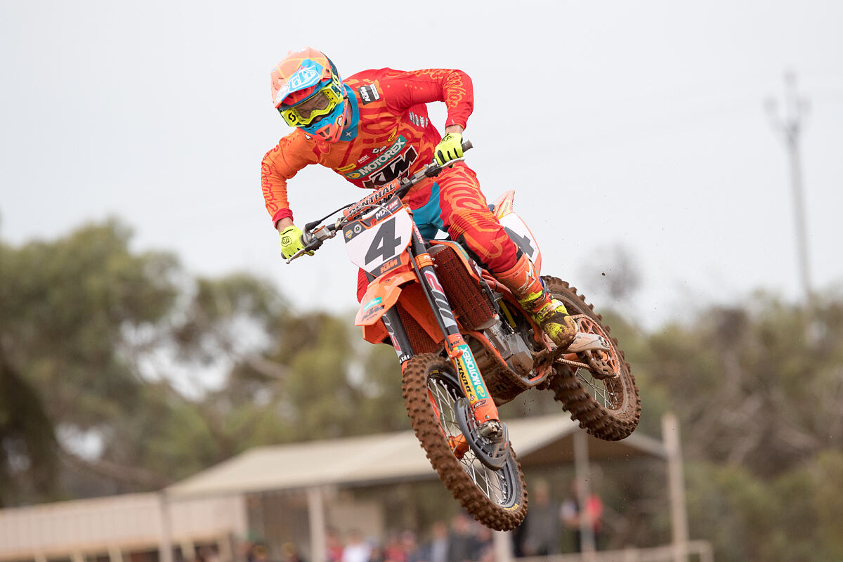 KTM Motocross Racing Team - KTM 450 SX-F - Luke Clout