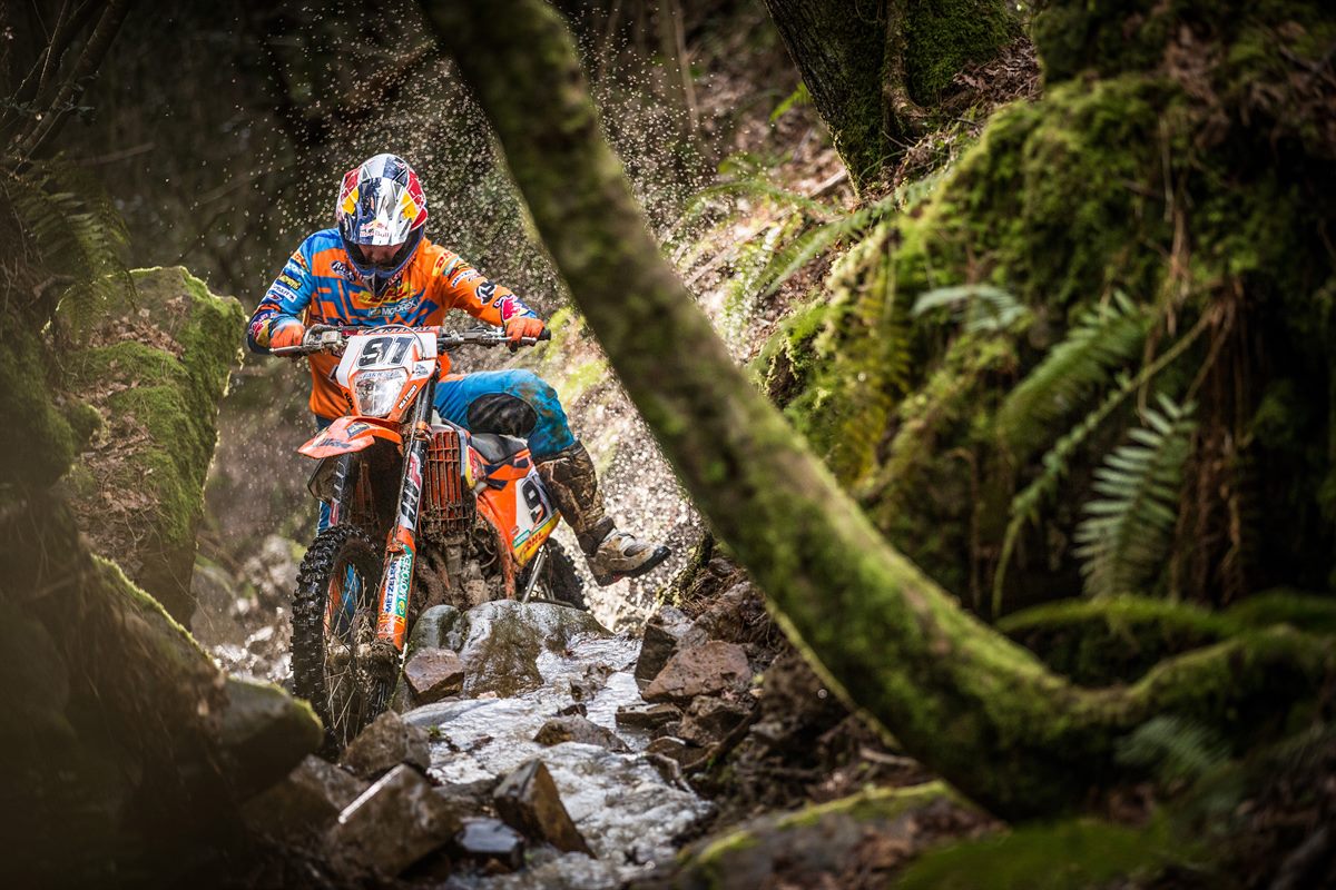 Nathan Watson - Red Bull KTM Factory Racing - Team Shooting 2018