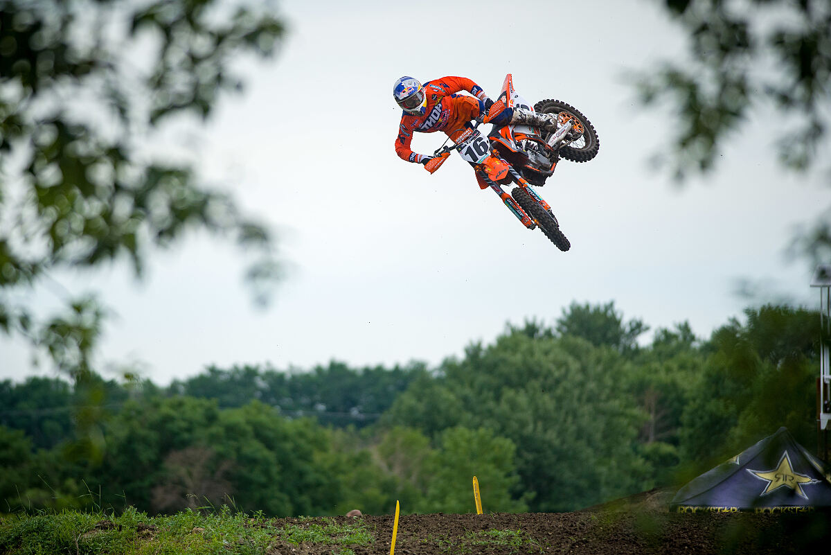 c.thompson_18_mcnabb_jl_1103