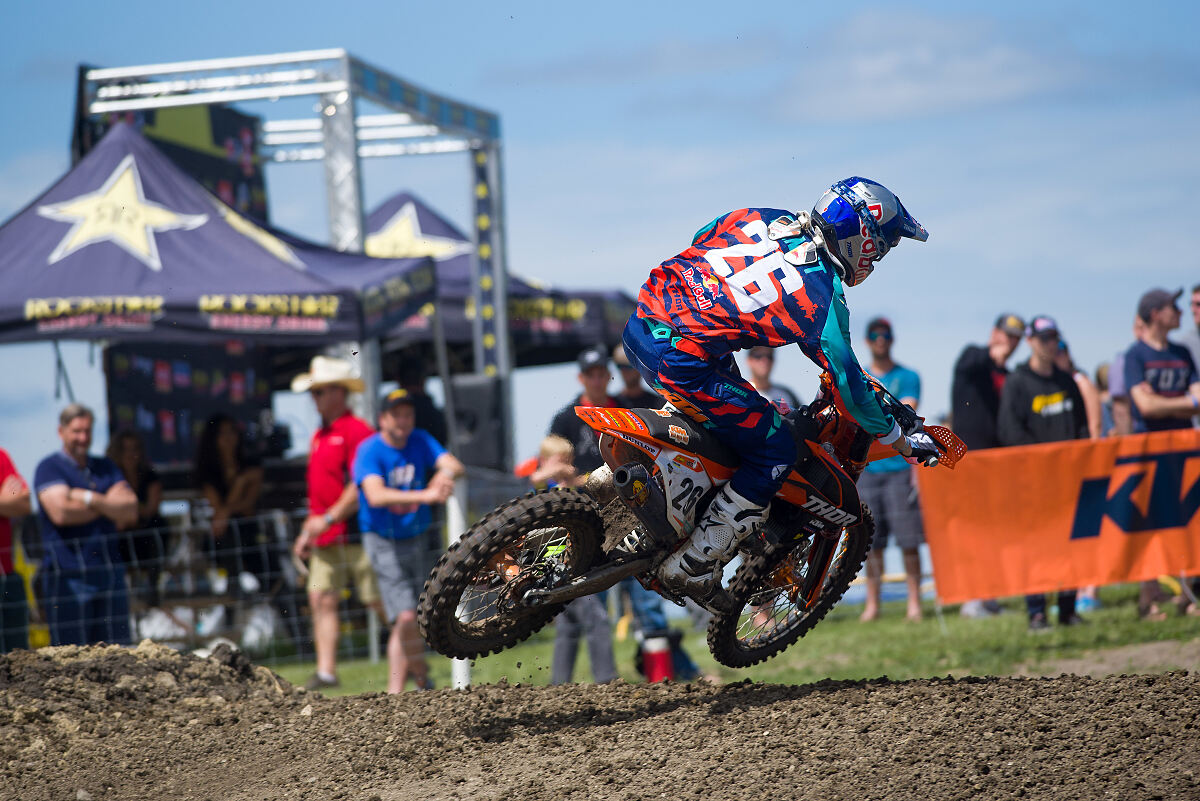 k.benoit_18_mcnabb_jl_2363