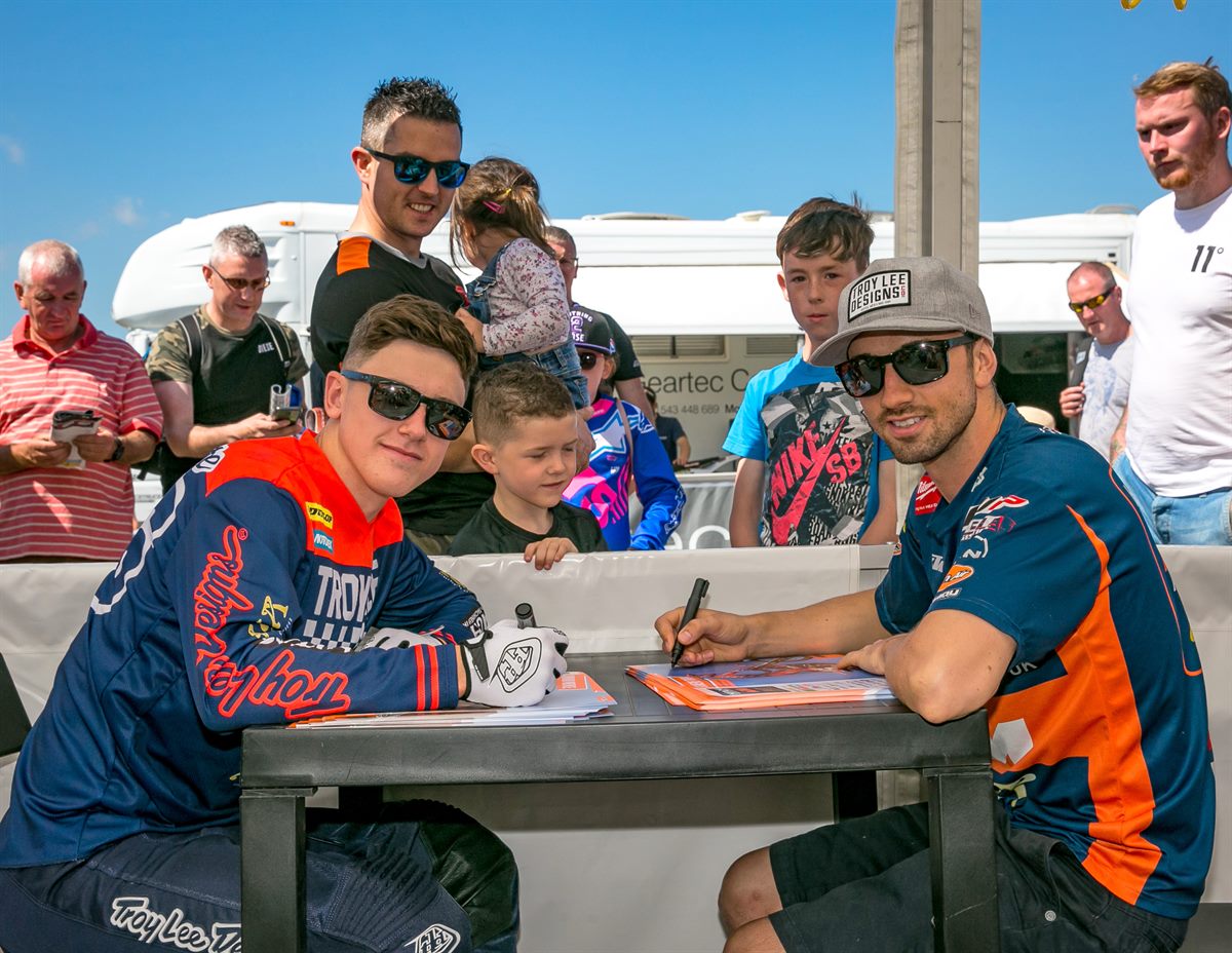 Autograph signing
