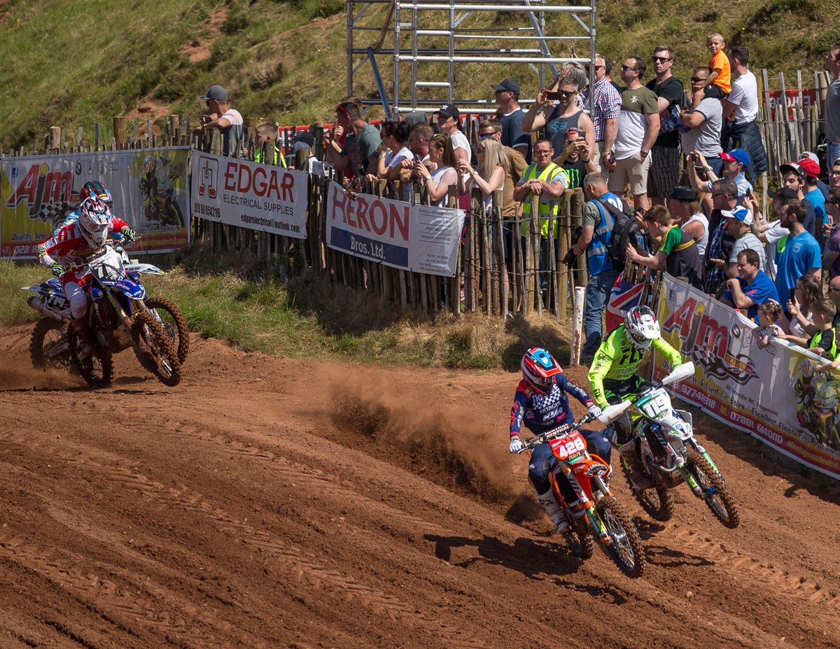 Mewse Holeshot