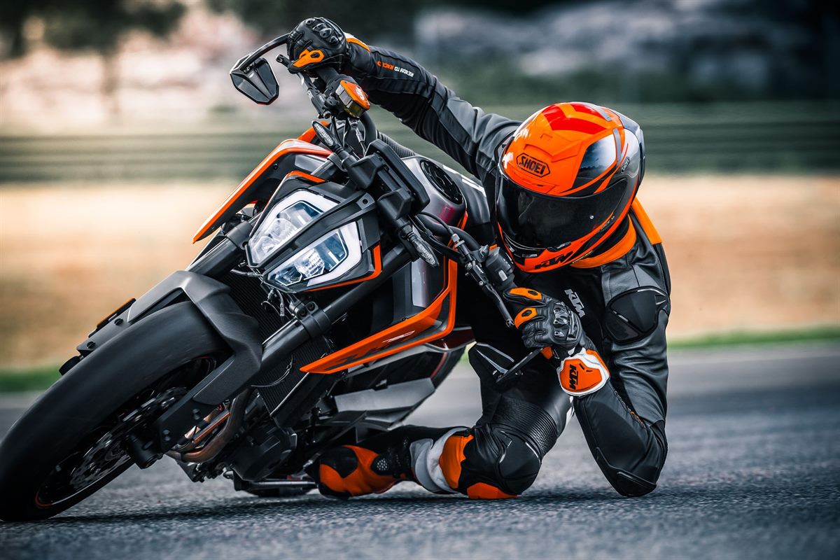 Ktm best sale riding helmets