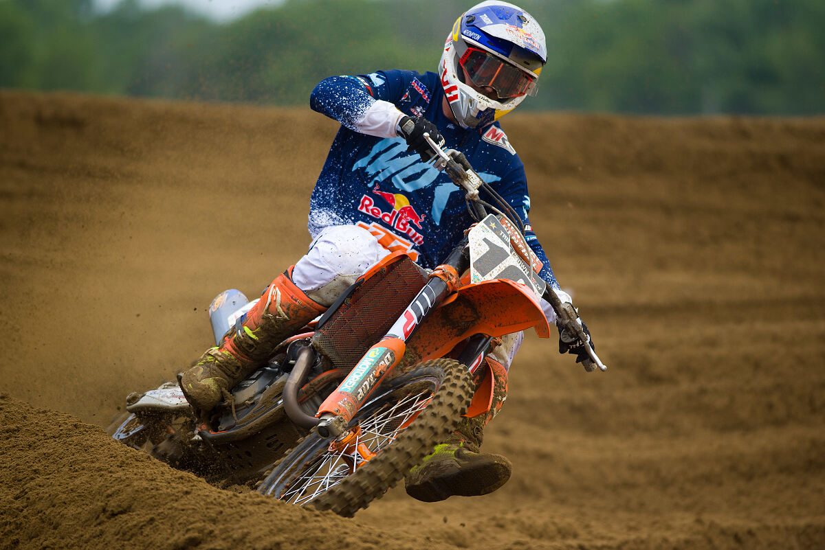 c.thompson_18_gopher_jl_0991