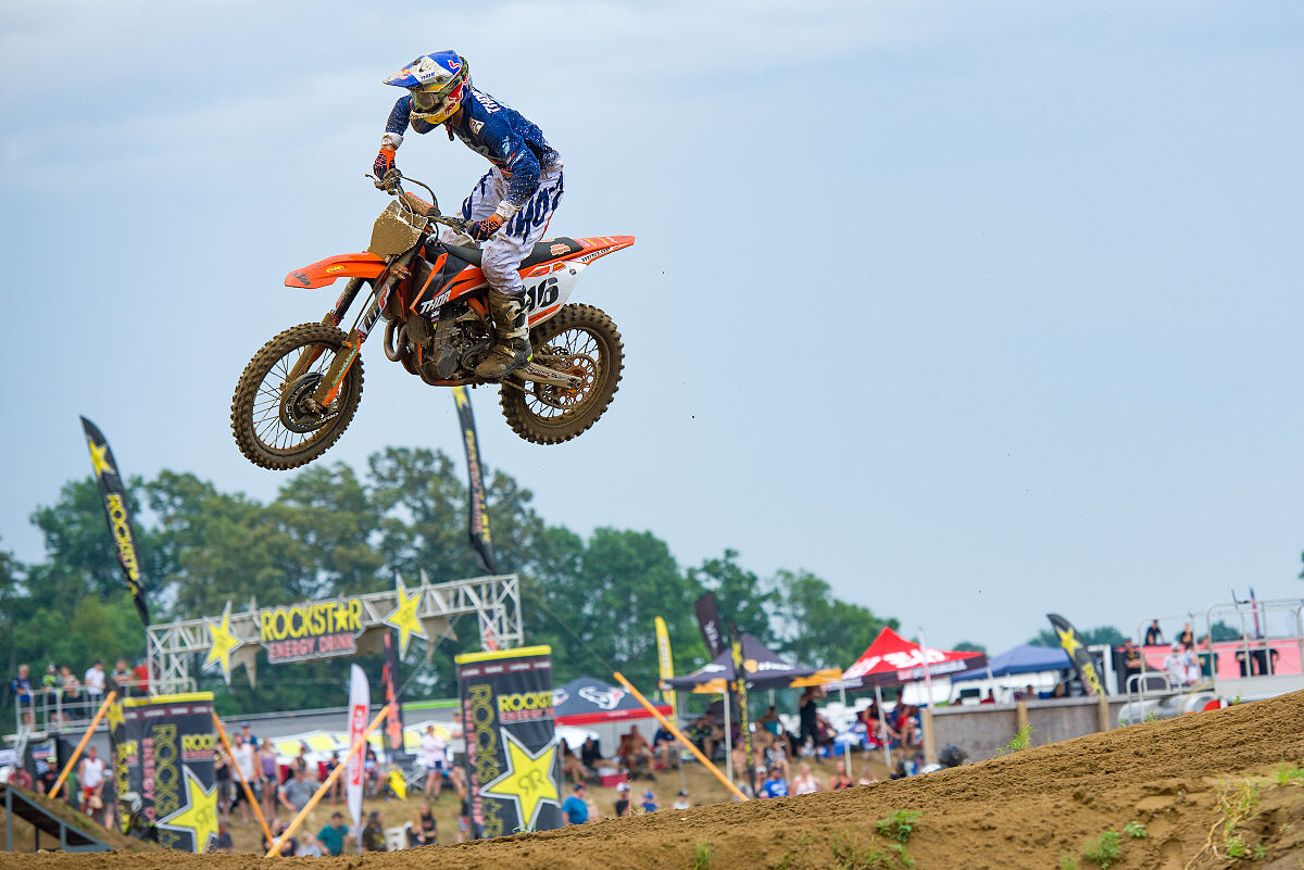 c.thompson_18_gopher_jl_3249