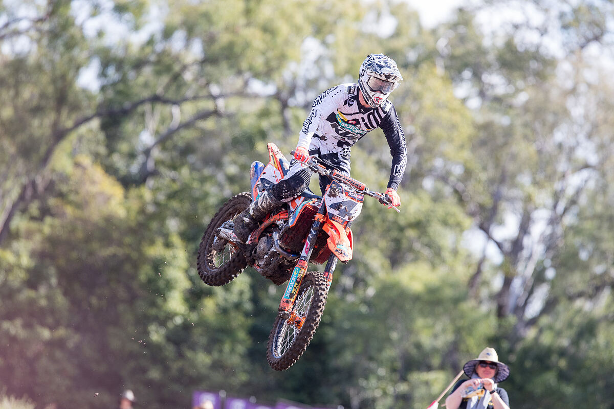 KTM Motocross Racing Team - KTM 450 SX-F - Luke Clout