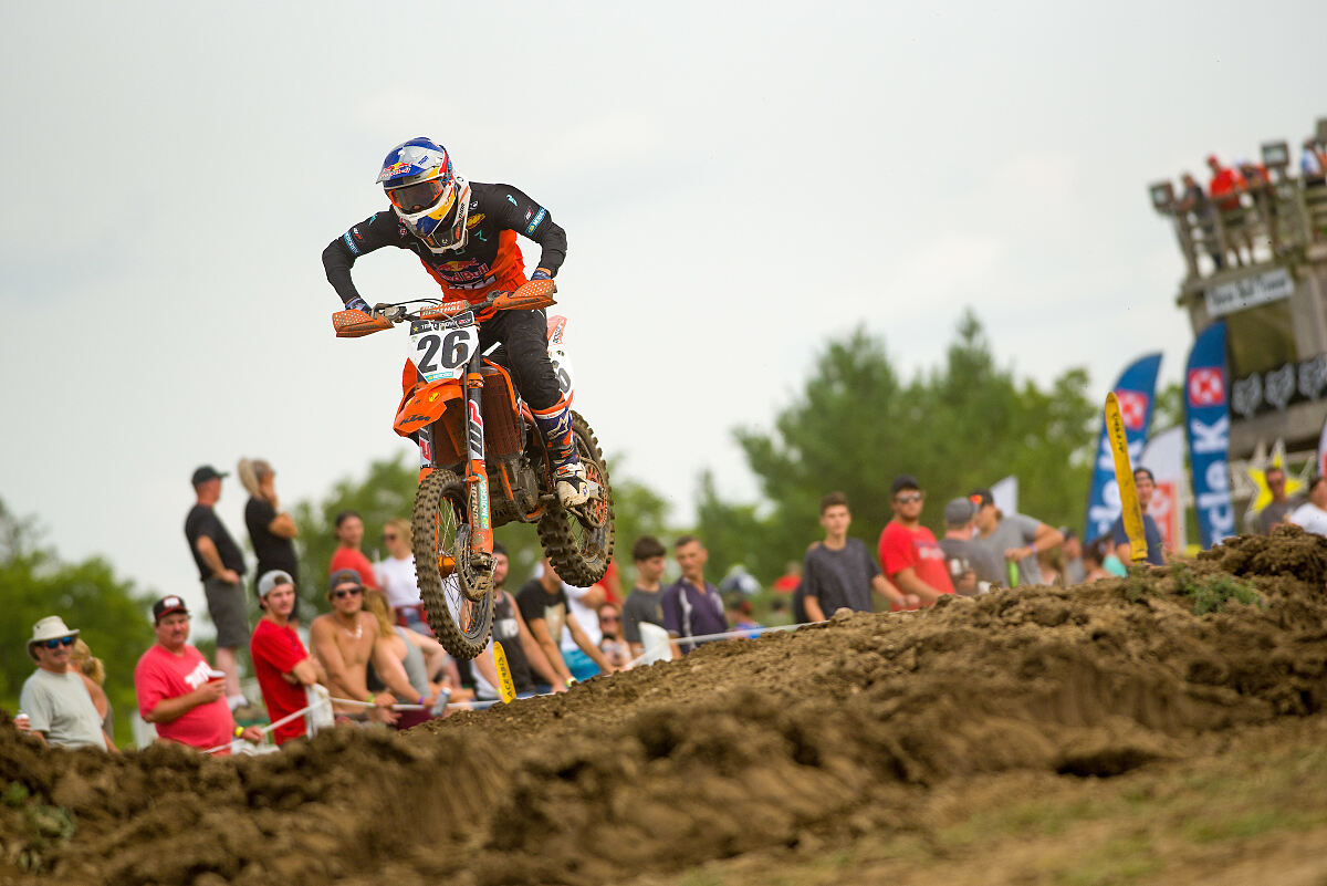 k.benoit_18_walton_jl_8922