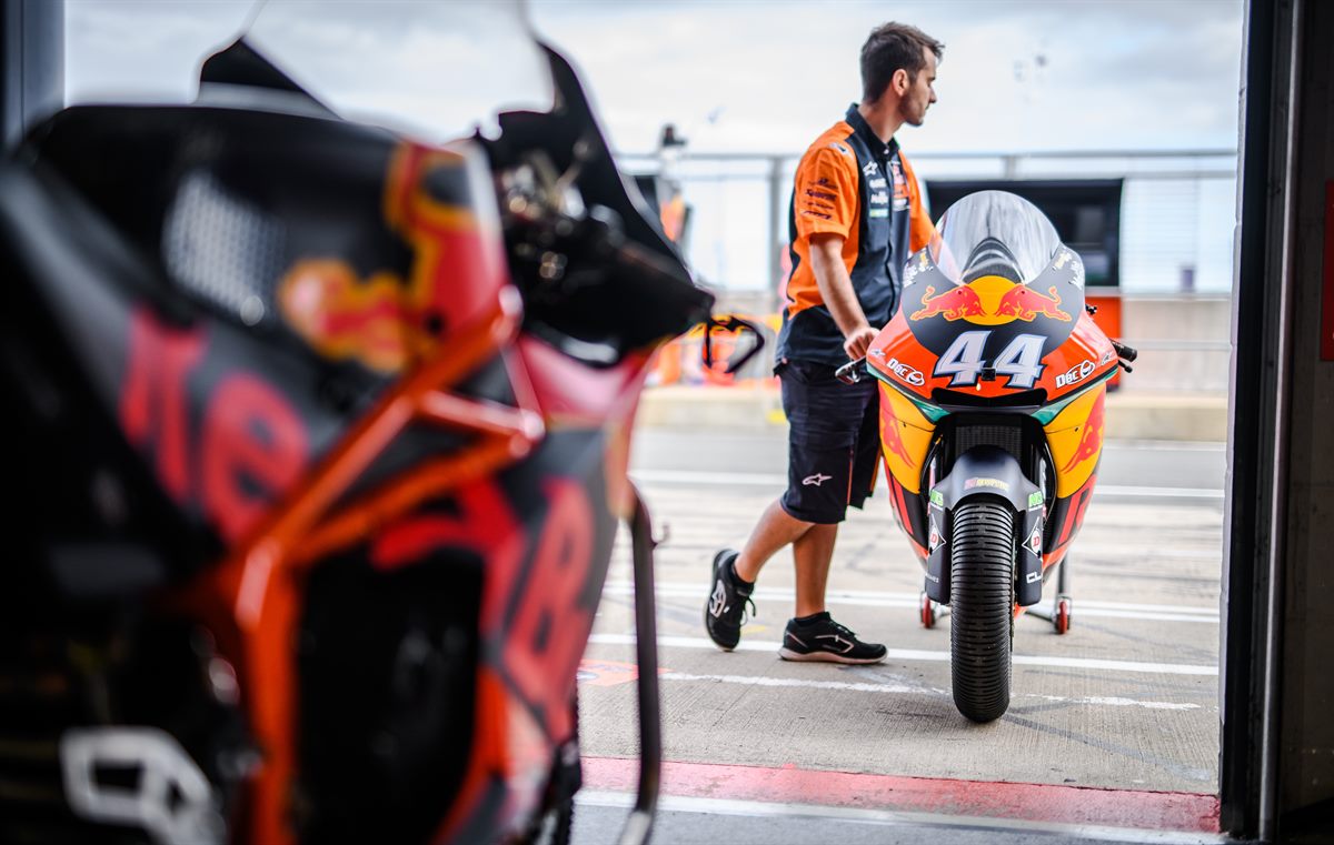Mechanic Miguel Oliveira KTM Moto2 Pit Lane Silverstone Circuit 2018
