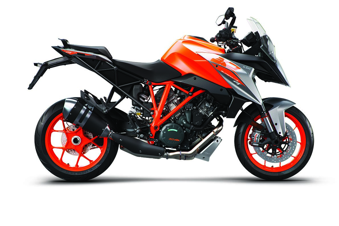 207507_KTM 1290 SUPER DUKE GT 90 right MY 2018