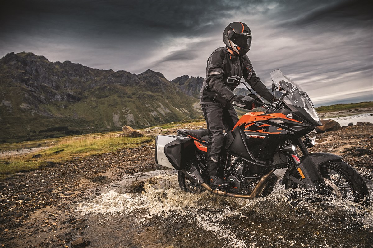 KTM 1090 ADVENTURE