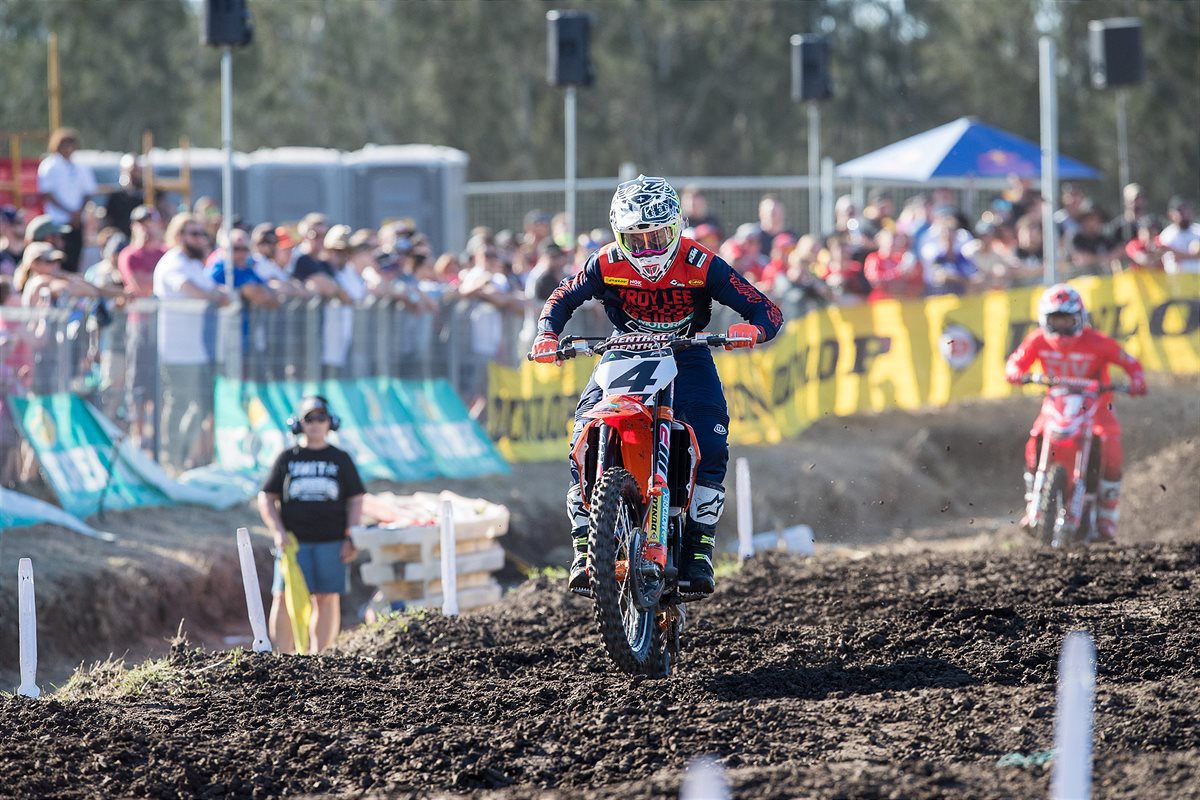 KTM Motocross Racing Team - KTM 450 SX-F - Luke Clout