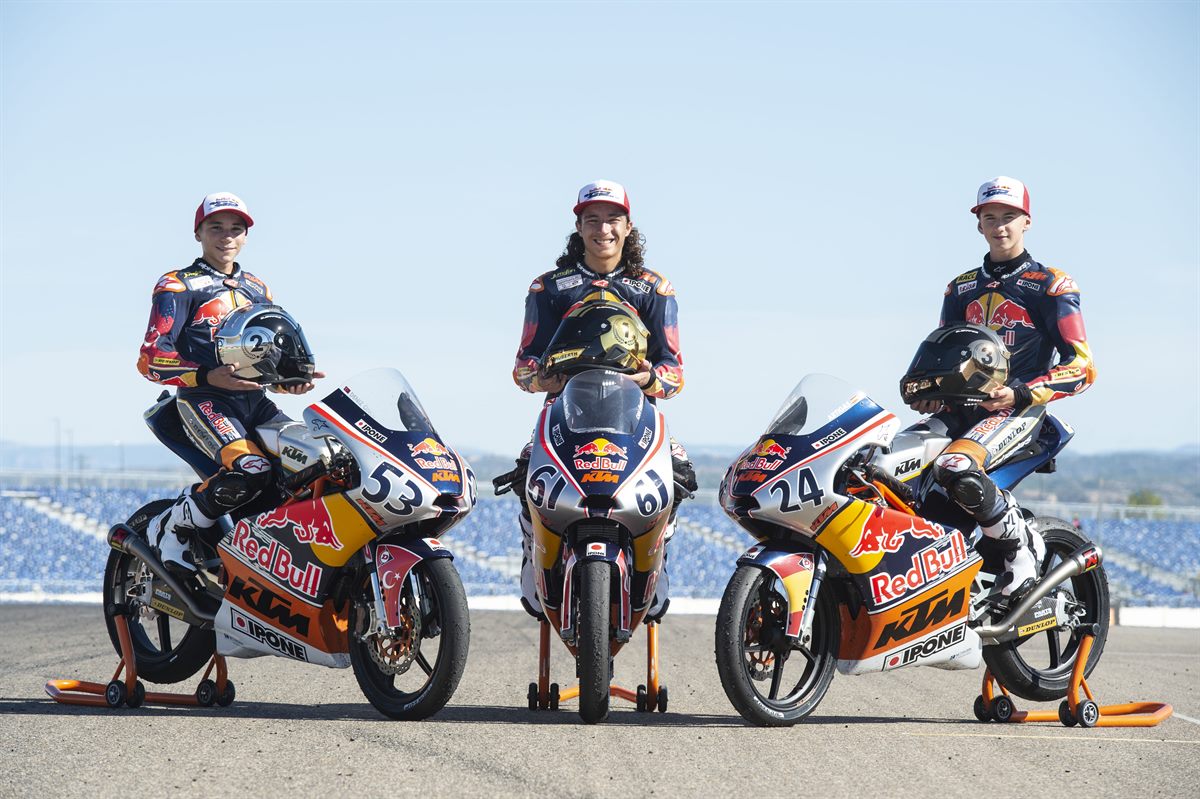 Deniz & Can Öncü, Xavier Artigas KTM RC250 RB MotorLand Aragon 2018