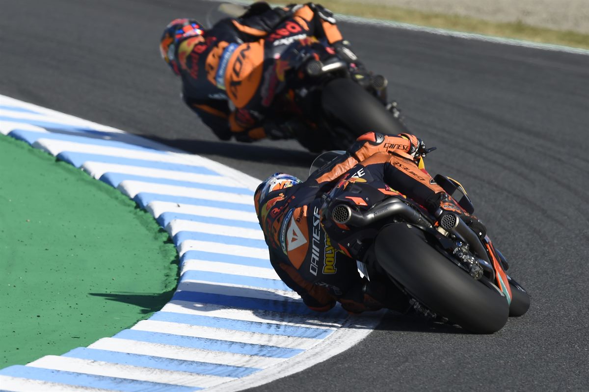 Bradley Smith & Pol Espargaro KTM RC16 Twin Ring Motegi 2018