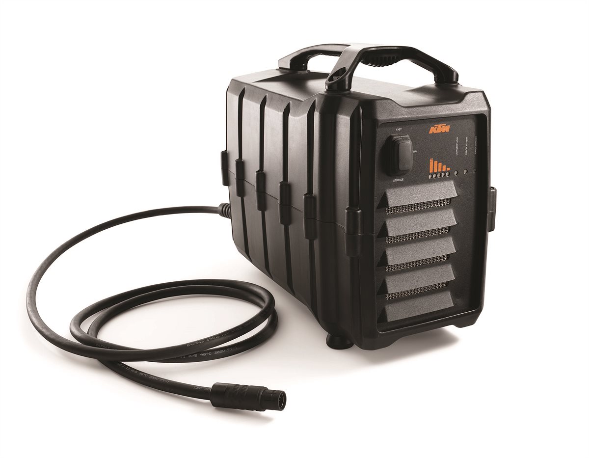 KTM FREERIDE E-XC MY 2018_Detail_Charger_2