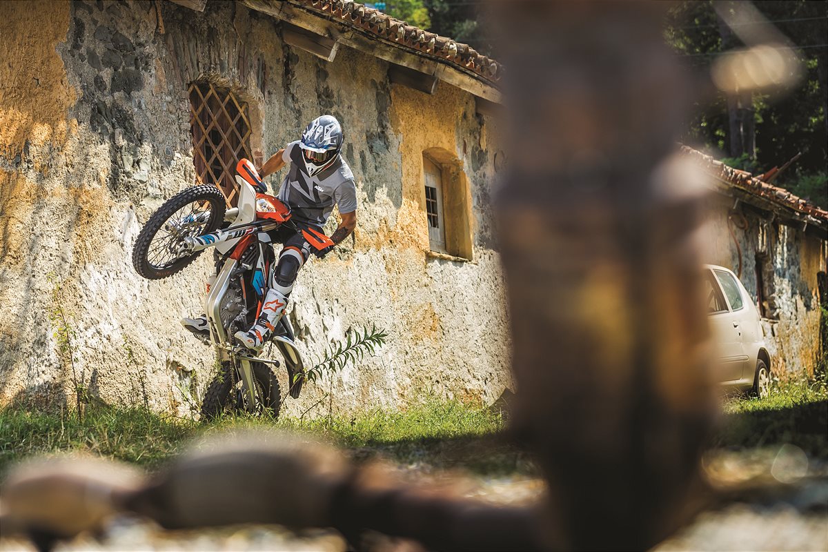 KTM FREERIDE E-XC MY 2018_Action_06