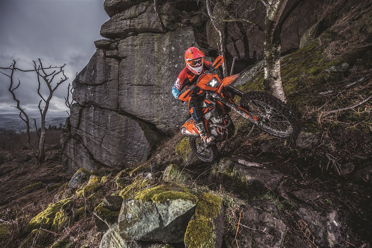 02_Action_KTM 350 EXC-F MY2019