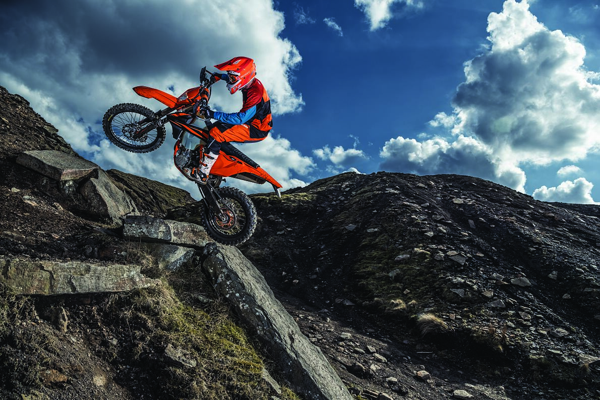 01_Action_KTM 450 EXC-F MY2019