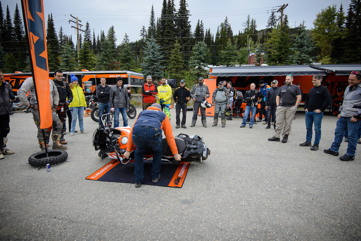18_advRally_jl_0008