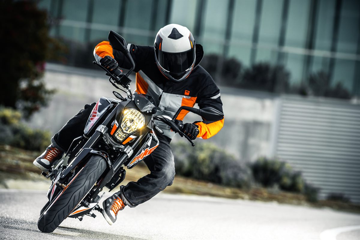 KTM 200 DUKE ABS (5)