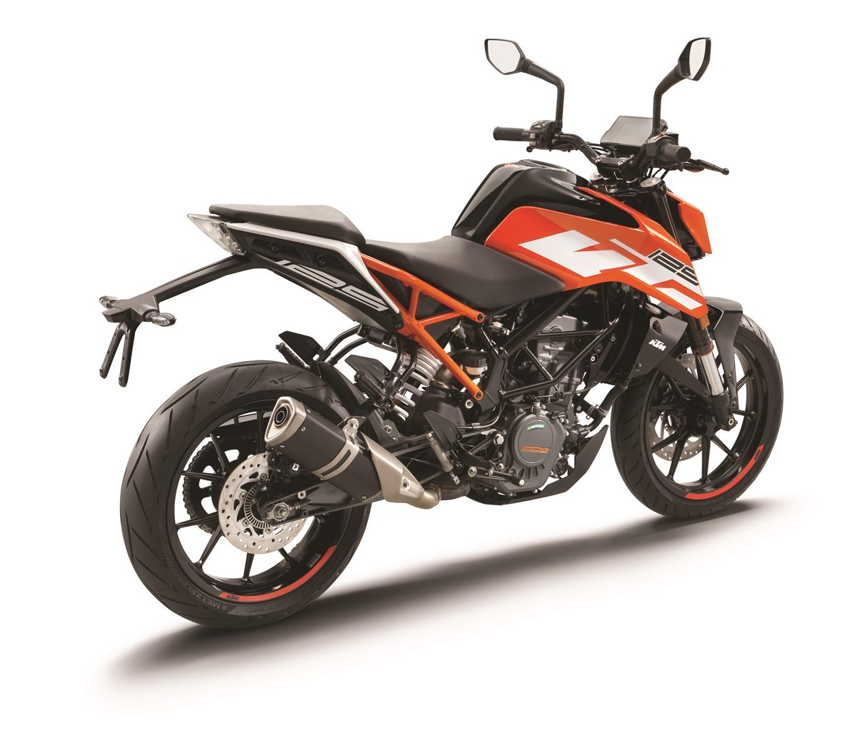 KTM 125 DUKE_rear ri