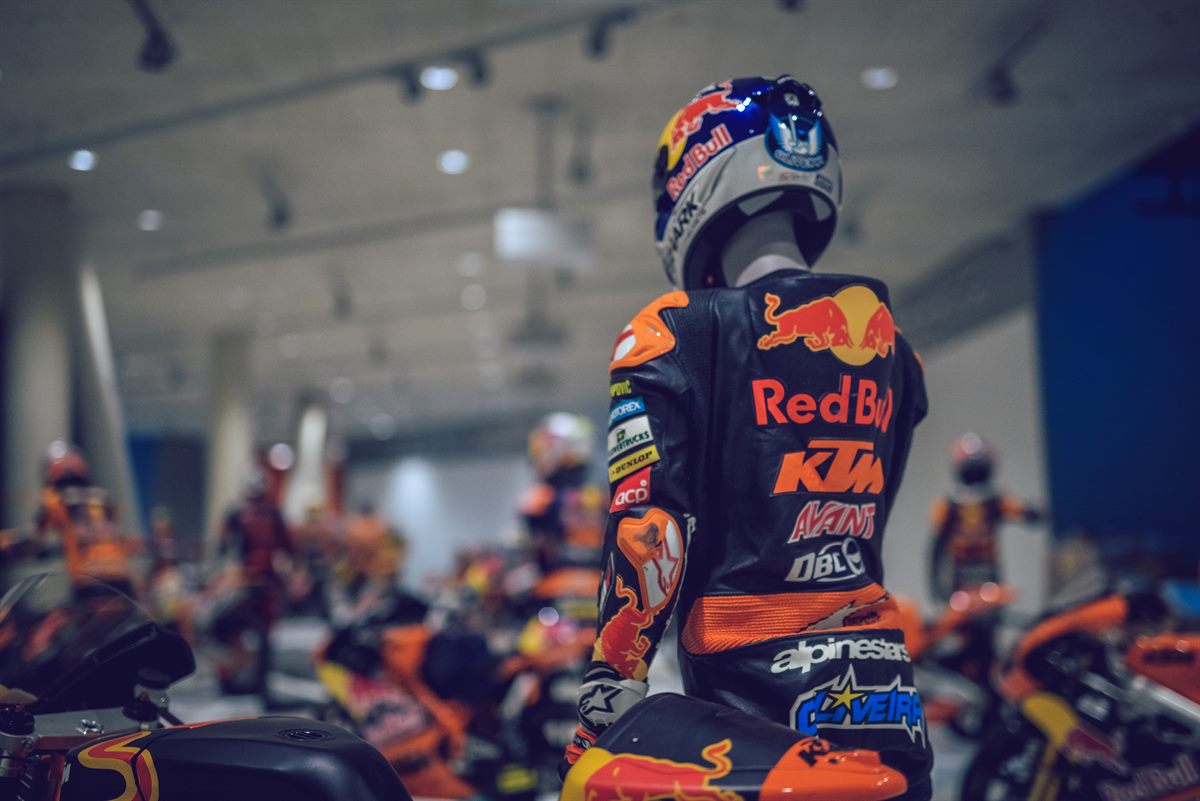 2019-02-10 KTM MOTOTHALL_RACING HERO