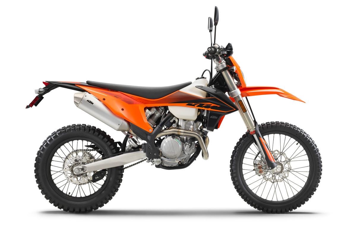 280186_350 EXC-F USA 2020