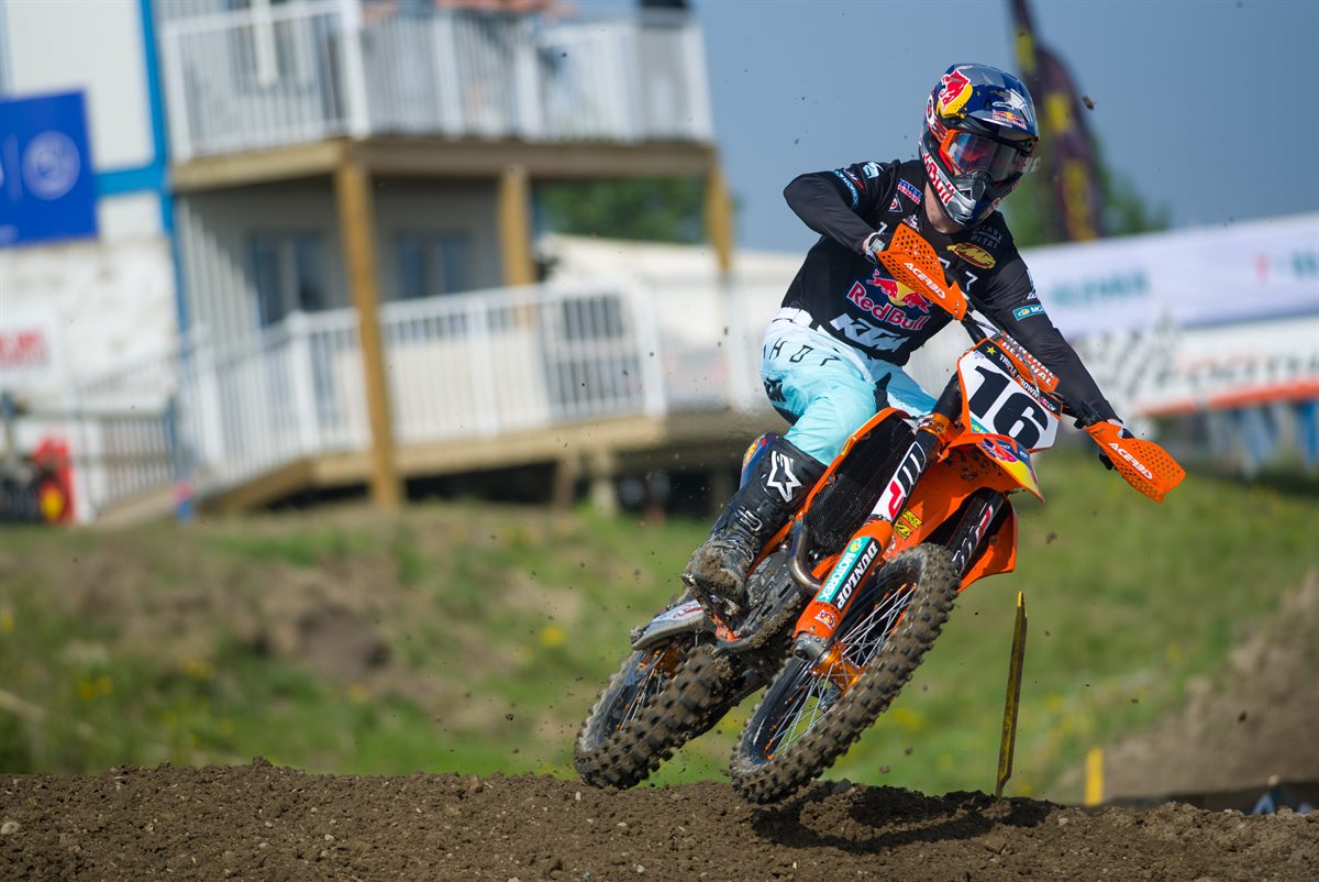 c.thompson_19_calgary_jl_1206