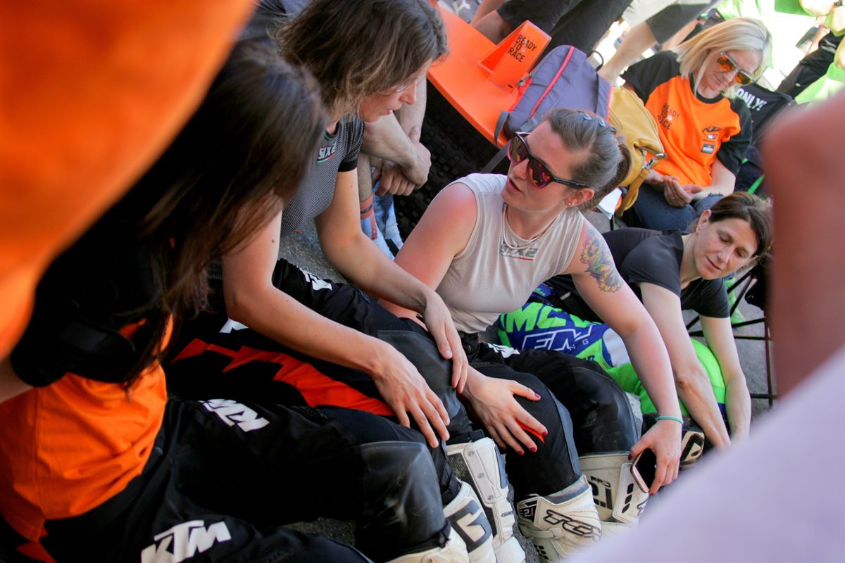 BRIEFING (3)