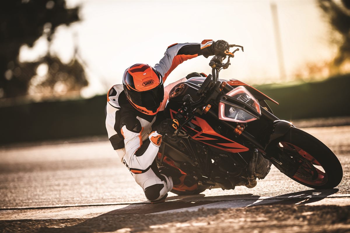 KTM 1290 SUPER DUKE R_Action 06