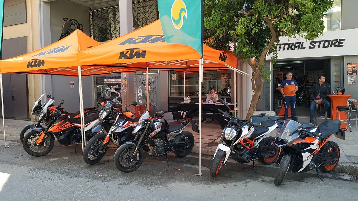 ORANGE DAYS KTM CENTRAL STORE (1)