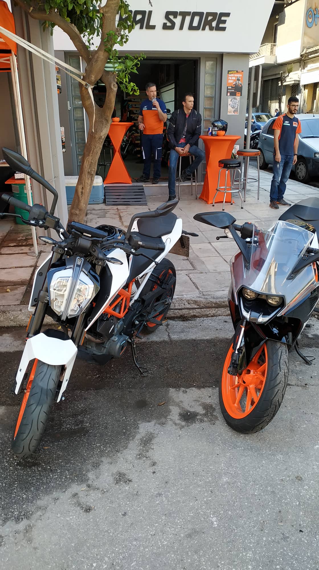ORANGE DAYS KTM CENTRAL STORE (10)