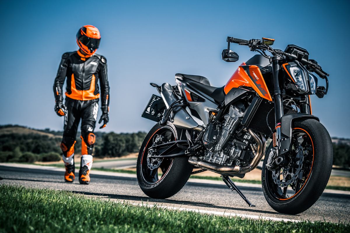5 KTM 790 DUKE